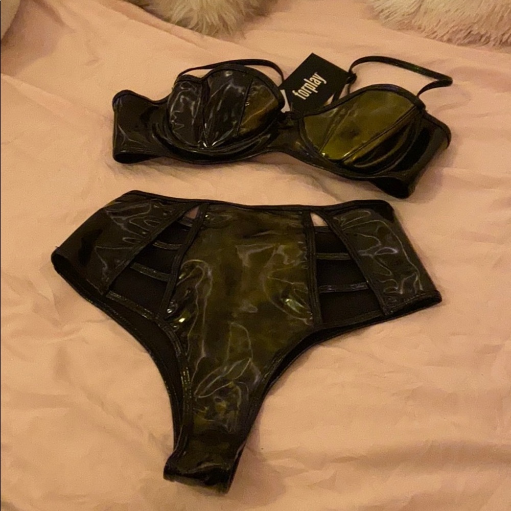 Fake leather rave/lingerie set